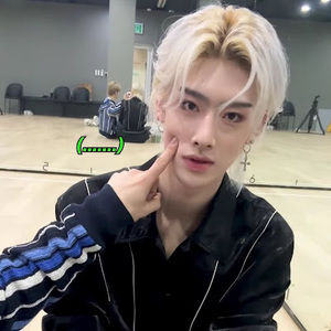 Meet your Posher, Riley